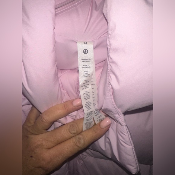 Lululemon Wunder Puff Cropped Jacket. Pink Peony/Pale Icy Pink. Sz 14 - Picture 6 of 10